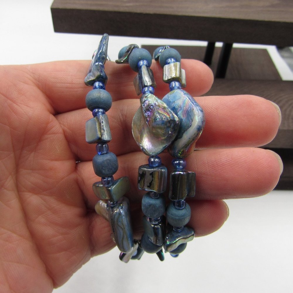 7" Layered Blue Shell Bracelet Vintage Elegant